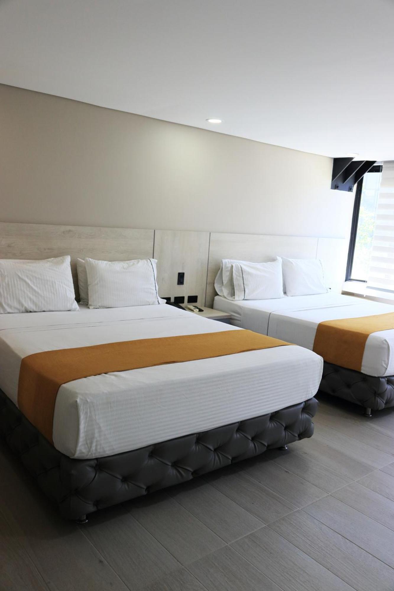 Hotel Loup Медельин Экстерьер фото